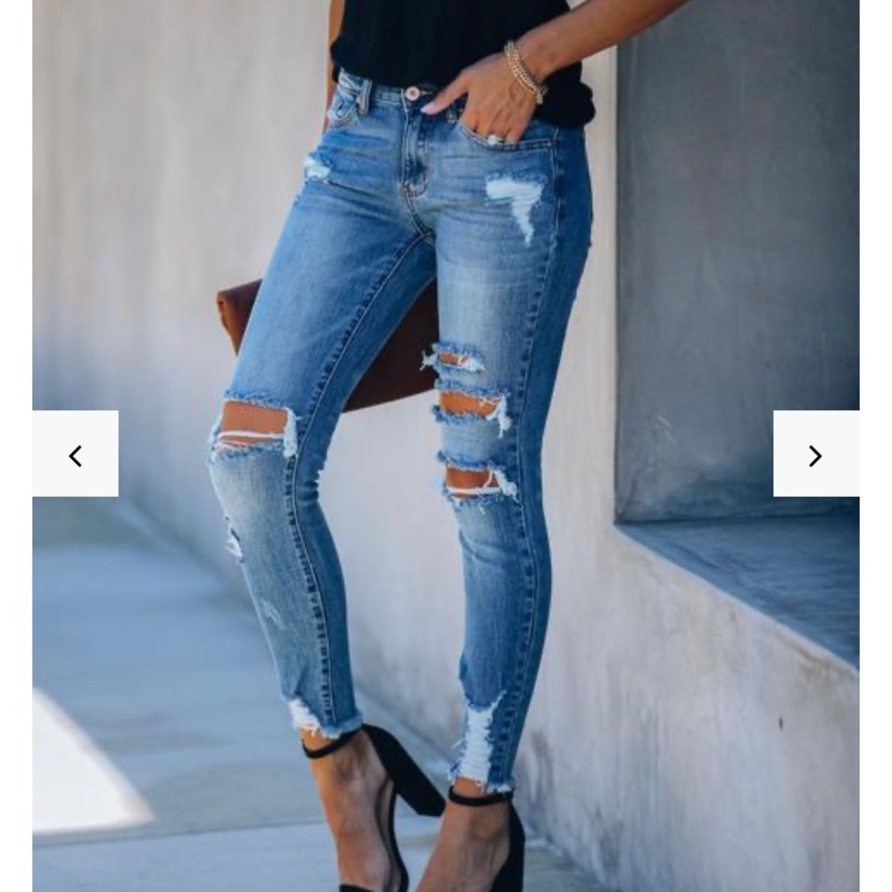 VICI Ripped Jeans